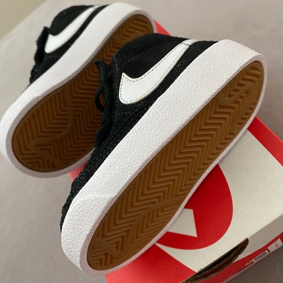 Nike Blazer Mid ‘77 - Picture 4 of 5